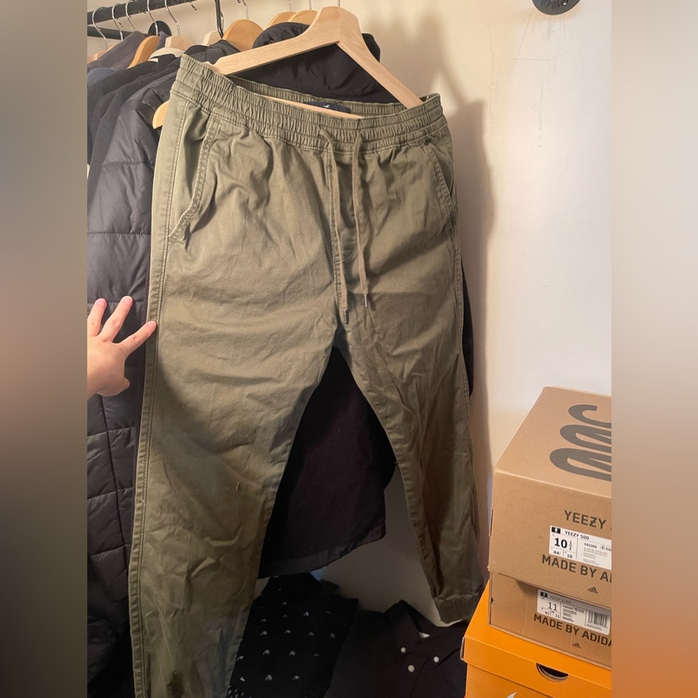 Men cargo pants bundle 2 pairs Hollister and A&F